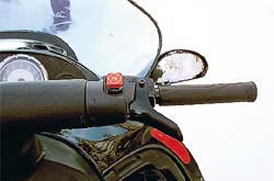 А вот на укатанной дороге при резком торможении может запросто занести. st6